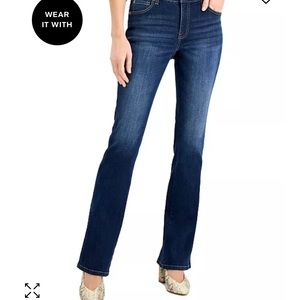 INC Denim Bootleg Regular Fit Short size 0S Jeans Medium wash